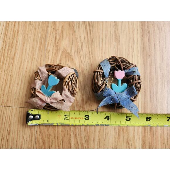 Lot of 2 Rustic Twig Wreath Flower Magnets Farmhouse Country Spring Decor - Picture 3 of 8